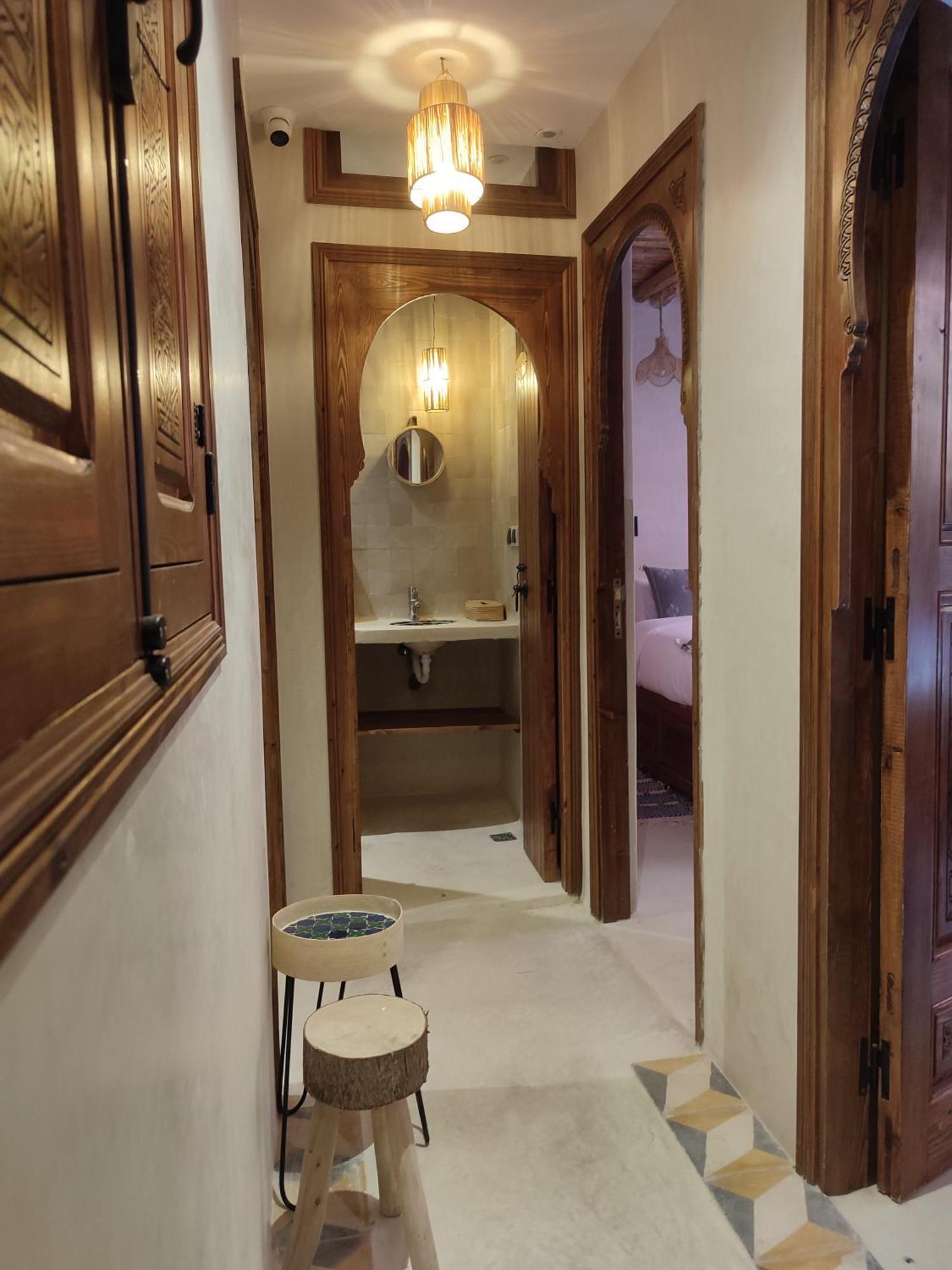 Private Room In Apartment Tov 타가주트 외부 사진
