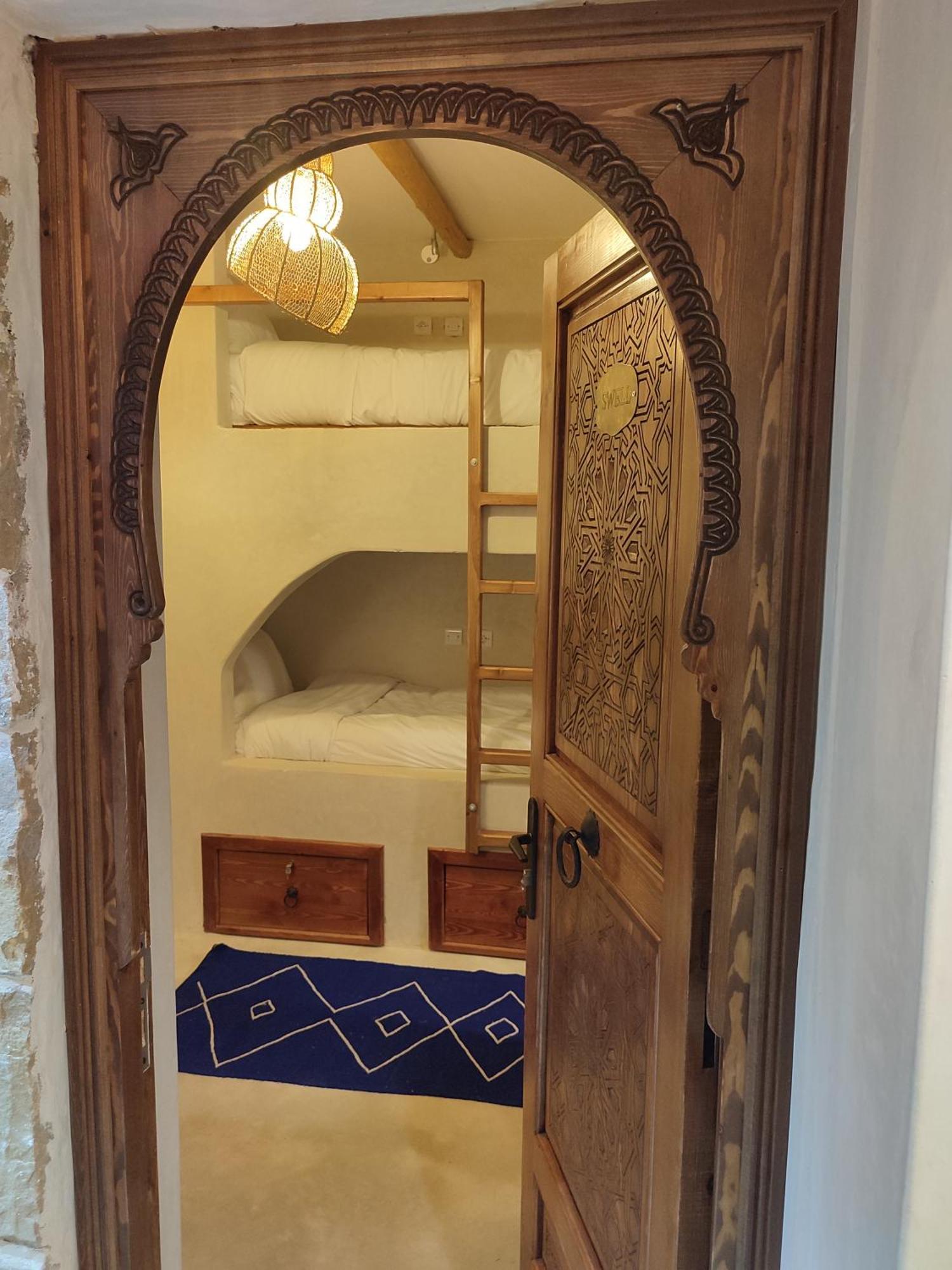 Private Room In Apartment Tov 타가주트 외부 사진