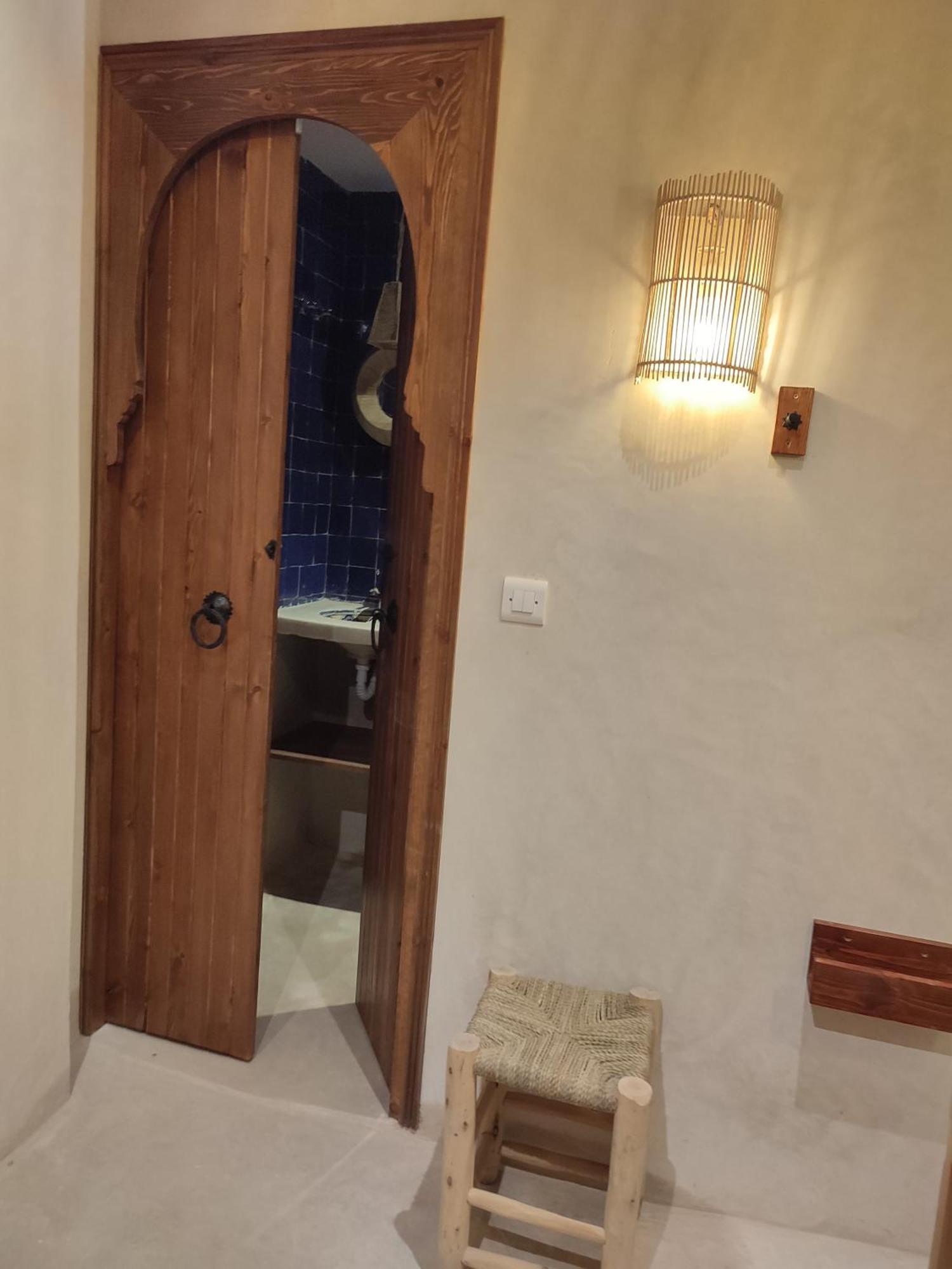 Private Room In Apartment Tov 타가주트 외부 사진