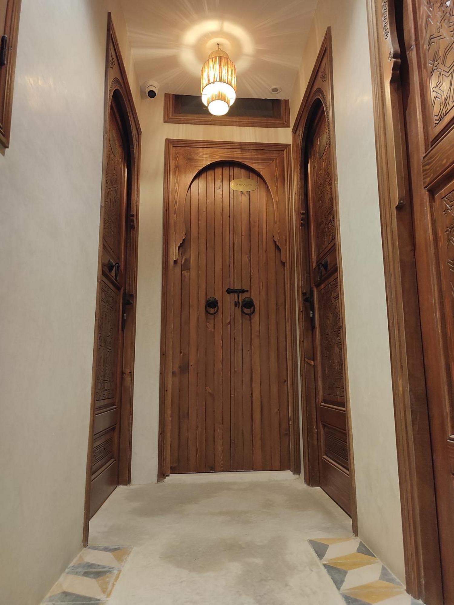 Private Room In Apartment Tov 타가주트 외부 사진
