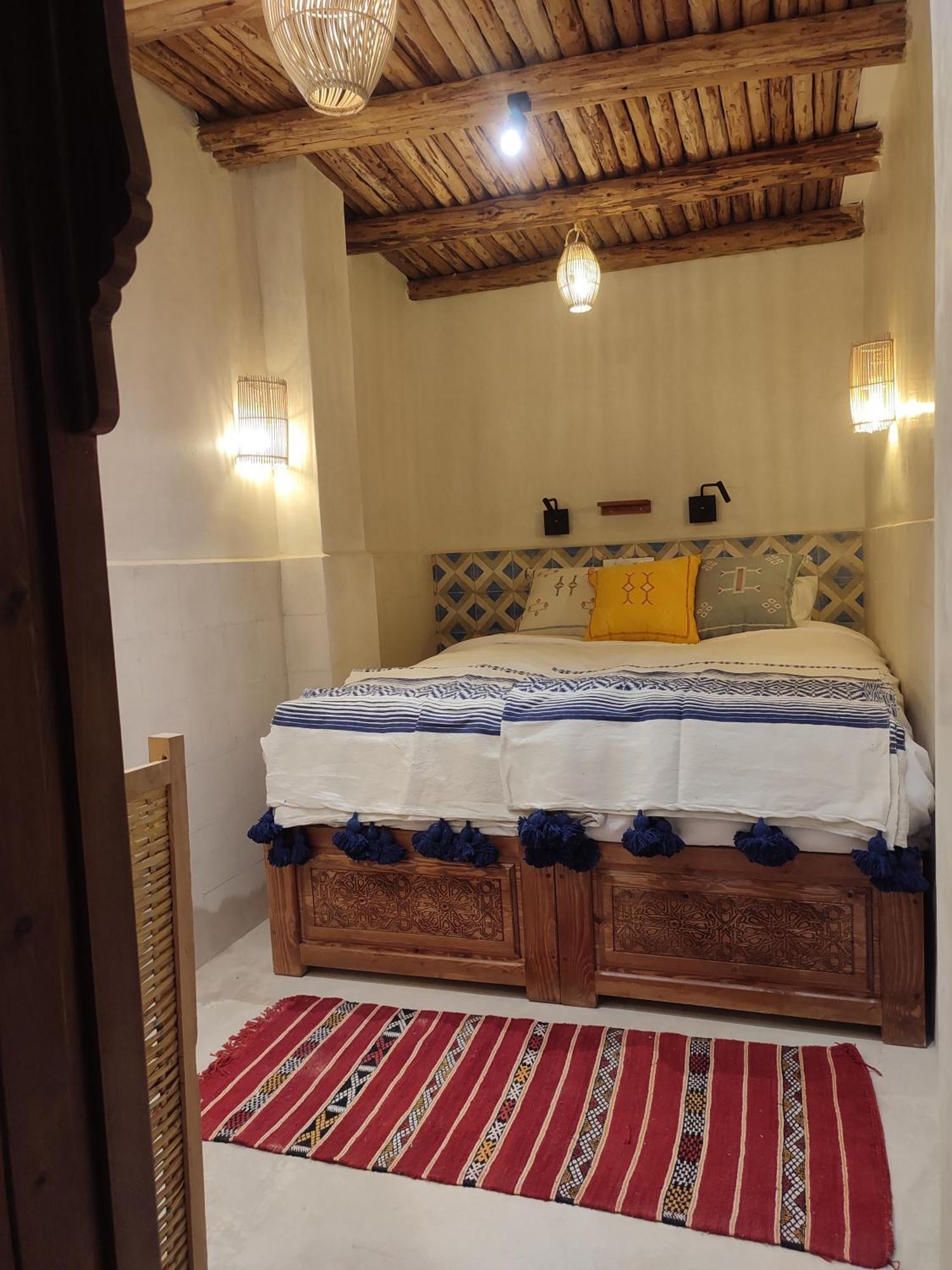 Private Room In Apartment Tov 타가주트 외부 사진